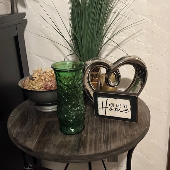 Vintage E.O Brody emerald green crinkle glass vase - Picture 1 of 2